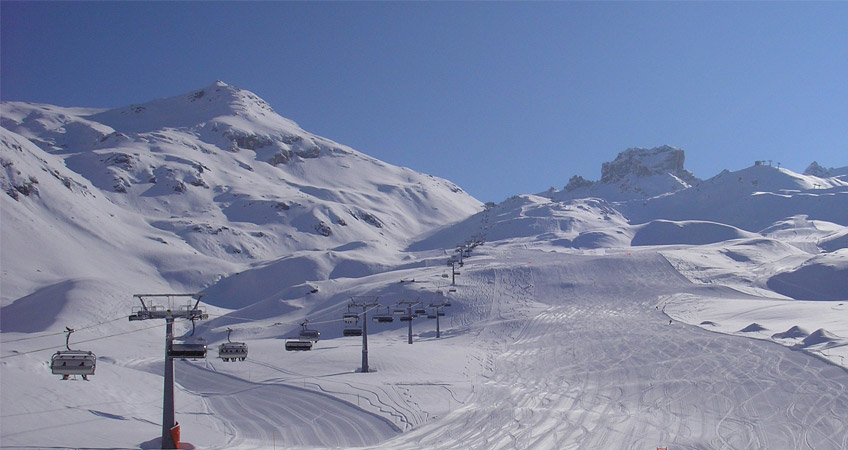 MILANO LIMOUSINE: tours sulle piste da sci MILANO LIMOUSINE: tours sulle piste da sci